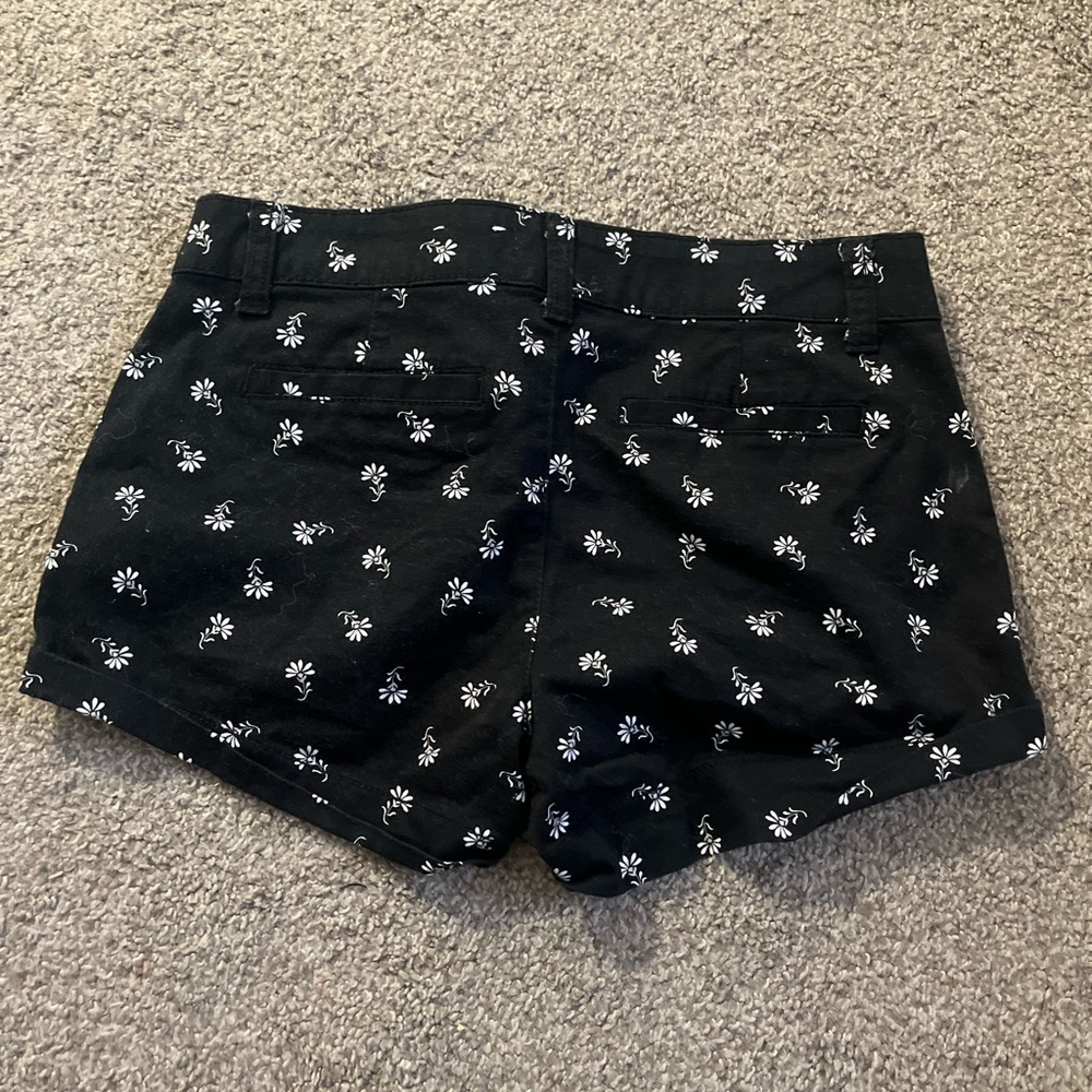 SO black cargo shorts, size 0
